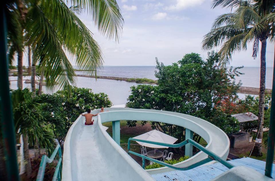 Palmas Del Mar Hotel Bacolod Bagian luar foto