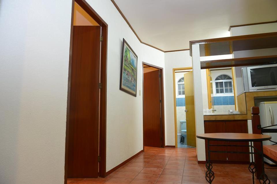 Palmas Del Mar Hotel Bacolod Bagian luar foto