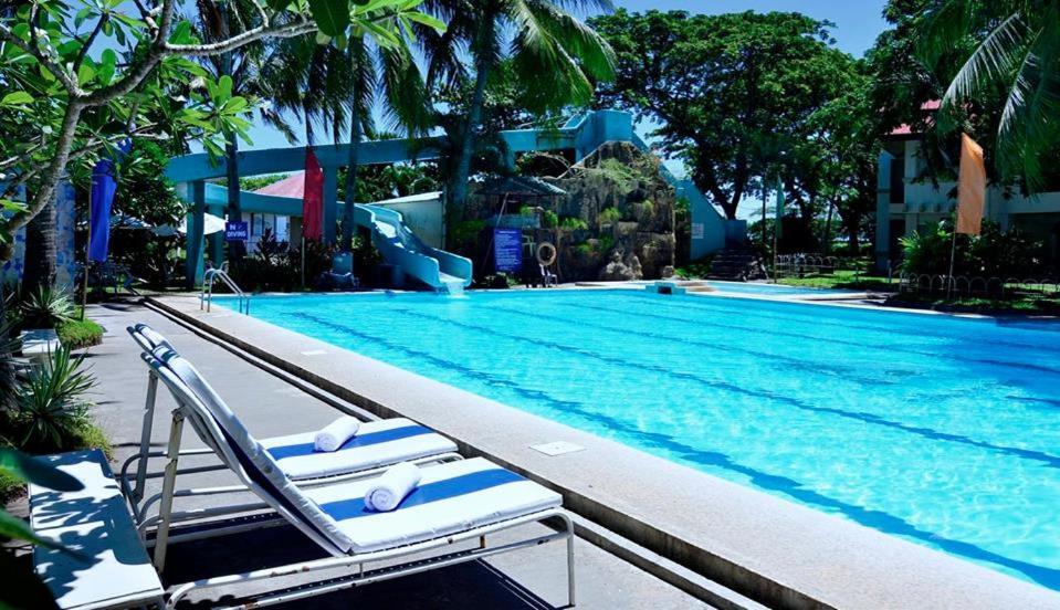 Palmas Del Mar Hotel Bacolod Bagian luar foto