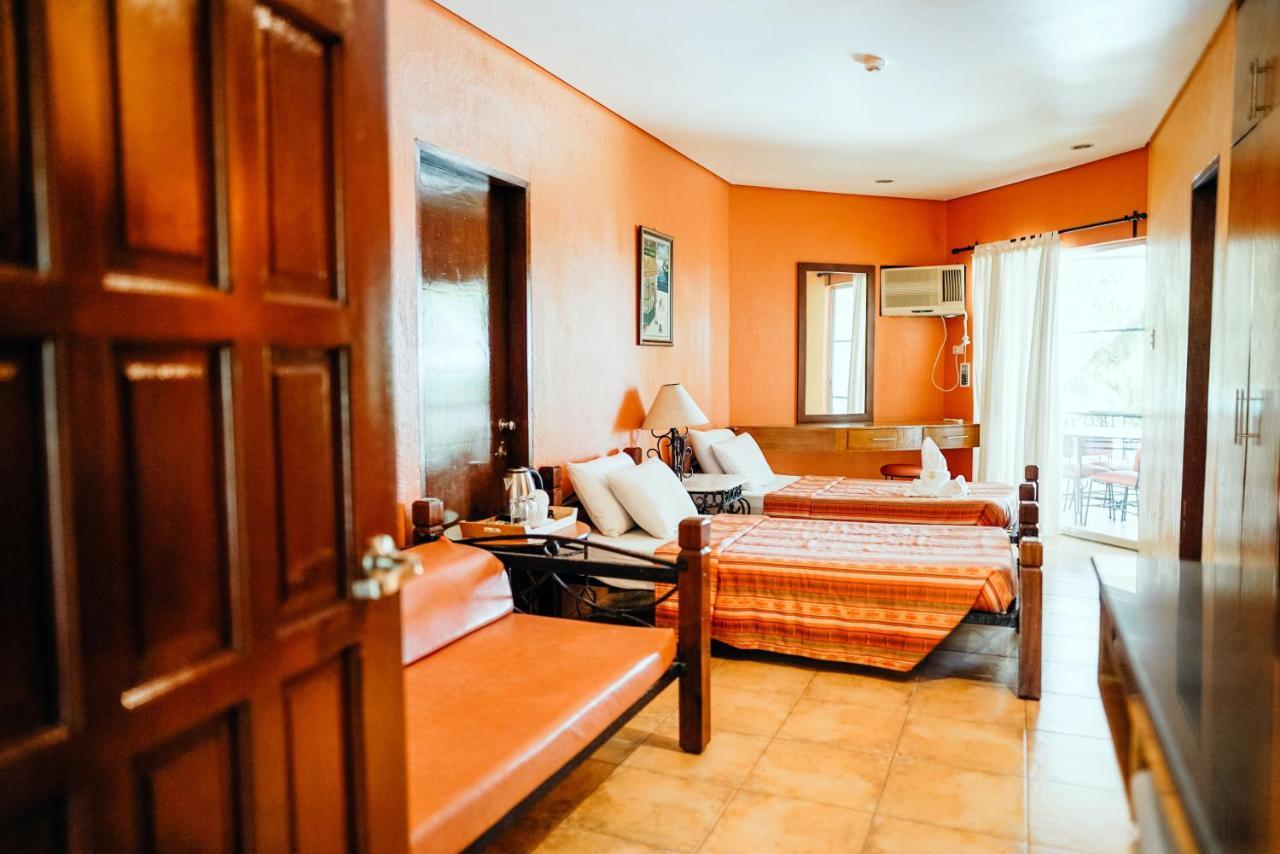 Palmas Del Mar Hotel Bacolod Bagian luar foto