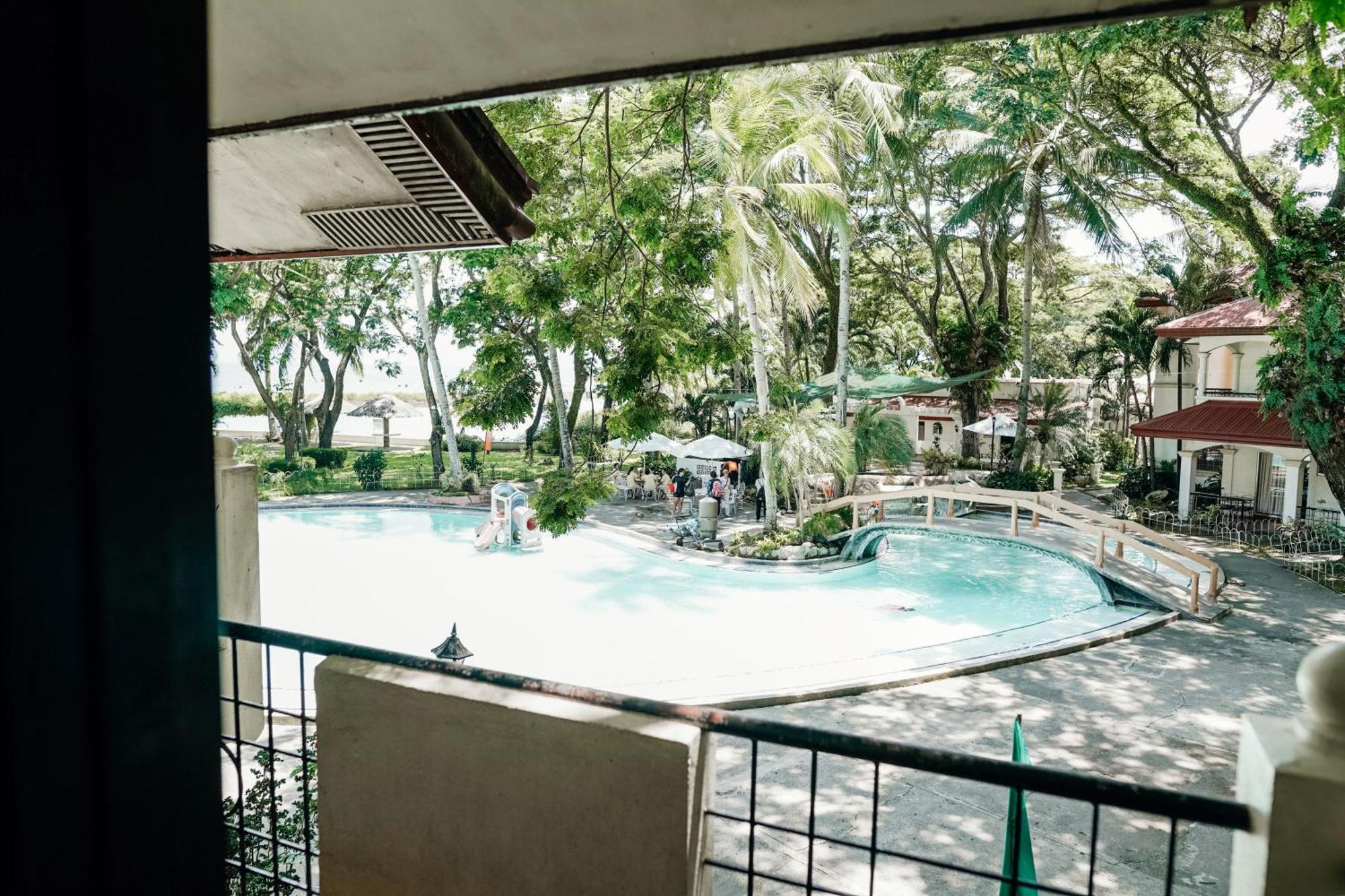 Palmas Del Mar Hotel Bacolod Bagian luar foto