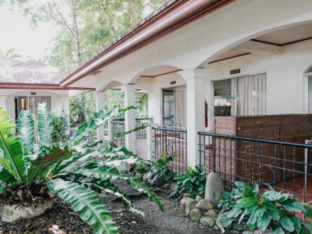 Palmas Del Mar Hotel Bacolod Bagian luar foto